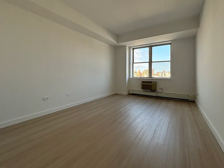 301 Elizabeth St #511 — Photo 5