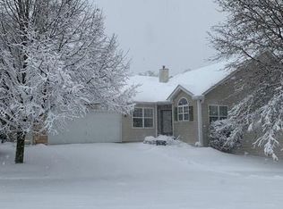 973 Grand View Ln, Aurora, OH 44202