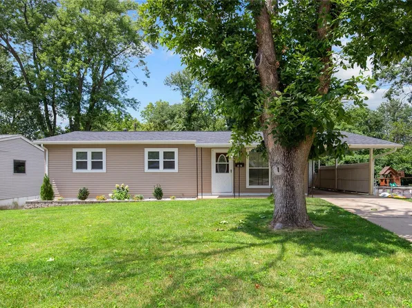 3273 Bristolhall Dr, Bridgeton, MO 63044