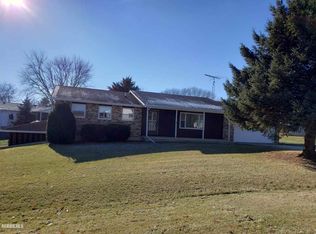 1463 Thrush Dr, Freeport, IL 61032