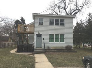 3707 W John St, McHenry, IL 60050