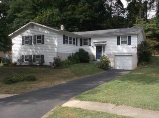 2925 Mattahoon Rd, Wilmington, DE 19808