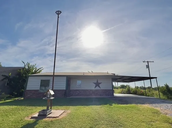 616 Poker Ln, Prague, OK 74864