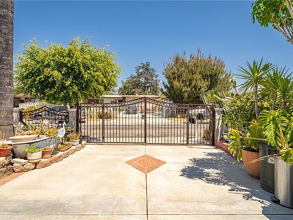 3rd image of 18438 E Citrus Edge St