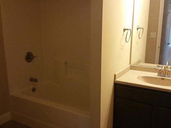 3rd image of 902 N West End Blvd