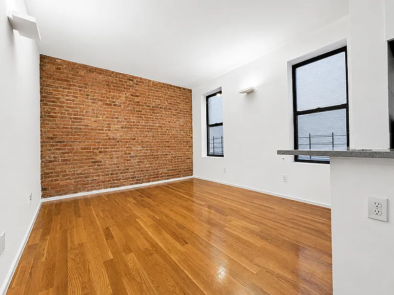 3600 Broadway #21 — Photo 2