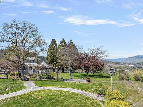 5th image of 1805 Carroll Rd