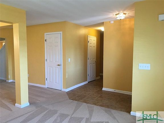 3rd image of 49 Glenwood Ct