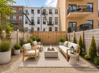 37 Woodhull St #2A, Brooklyn, NY 11231