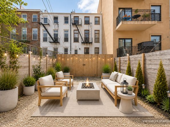 37 Woodhull St #2A