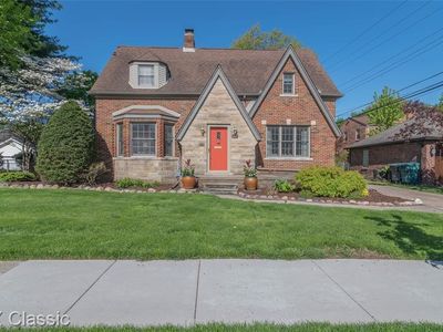 626 Meridan St, Dearborn, MI, 48124