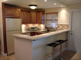 2400 NE 10th St APT 103, Pompano Beach, FL 33062