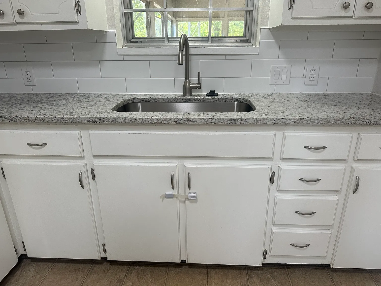 3 bed, 1.5 bath, 1100 sqft, $1,450 — Photo 3