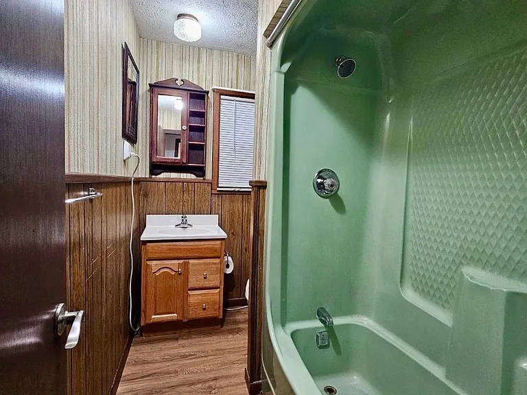 104 Wakefield Rd #104 — Photo 7