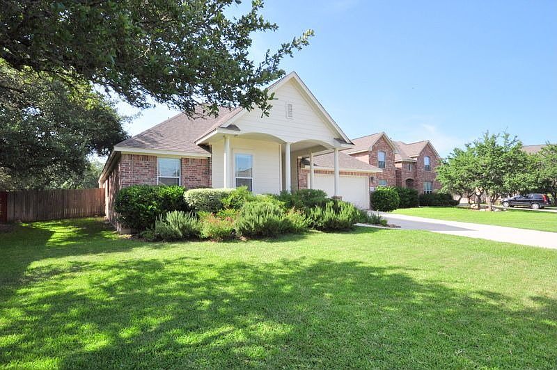 1627 Overlook Creek
