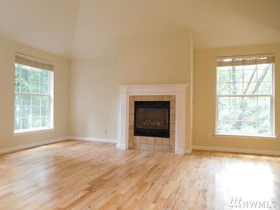 5th image of 1088 SE Saint Patrick Ct