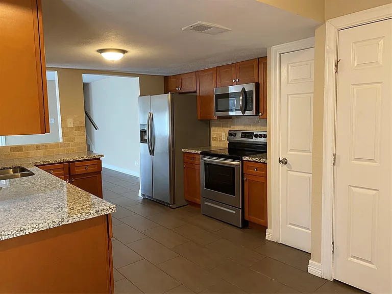 12625 Memorial Dr #61 — Photo 5