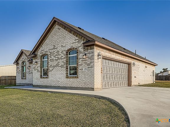 5th image of 222 Arosa Dr