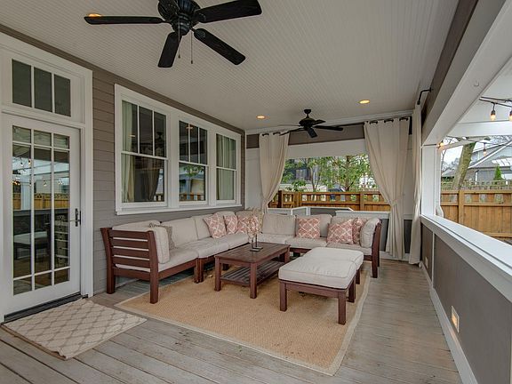 4th image of 2516 Belmont Blvd
