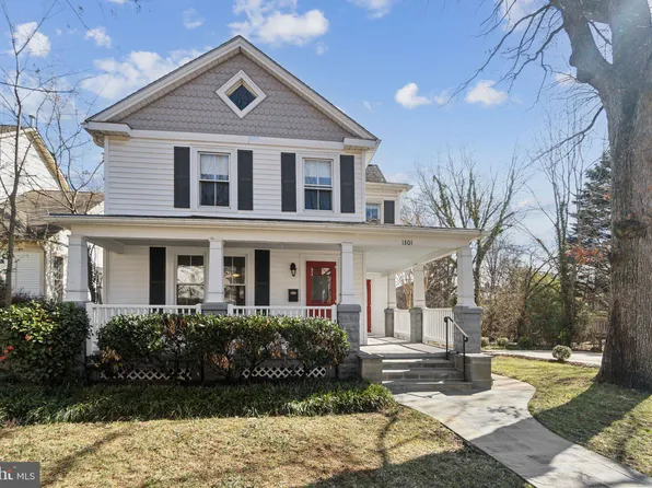 1301 N Danville St, Arlington, VA 22201