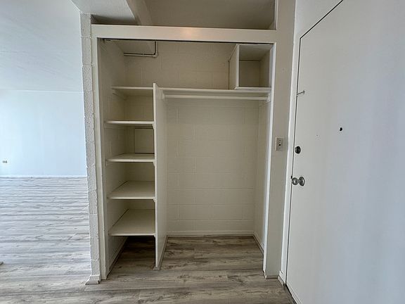 Entrance with more storage