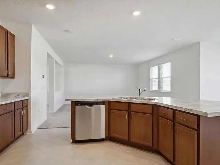 Santos Ln — Photo 29