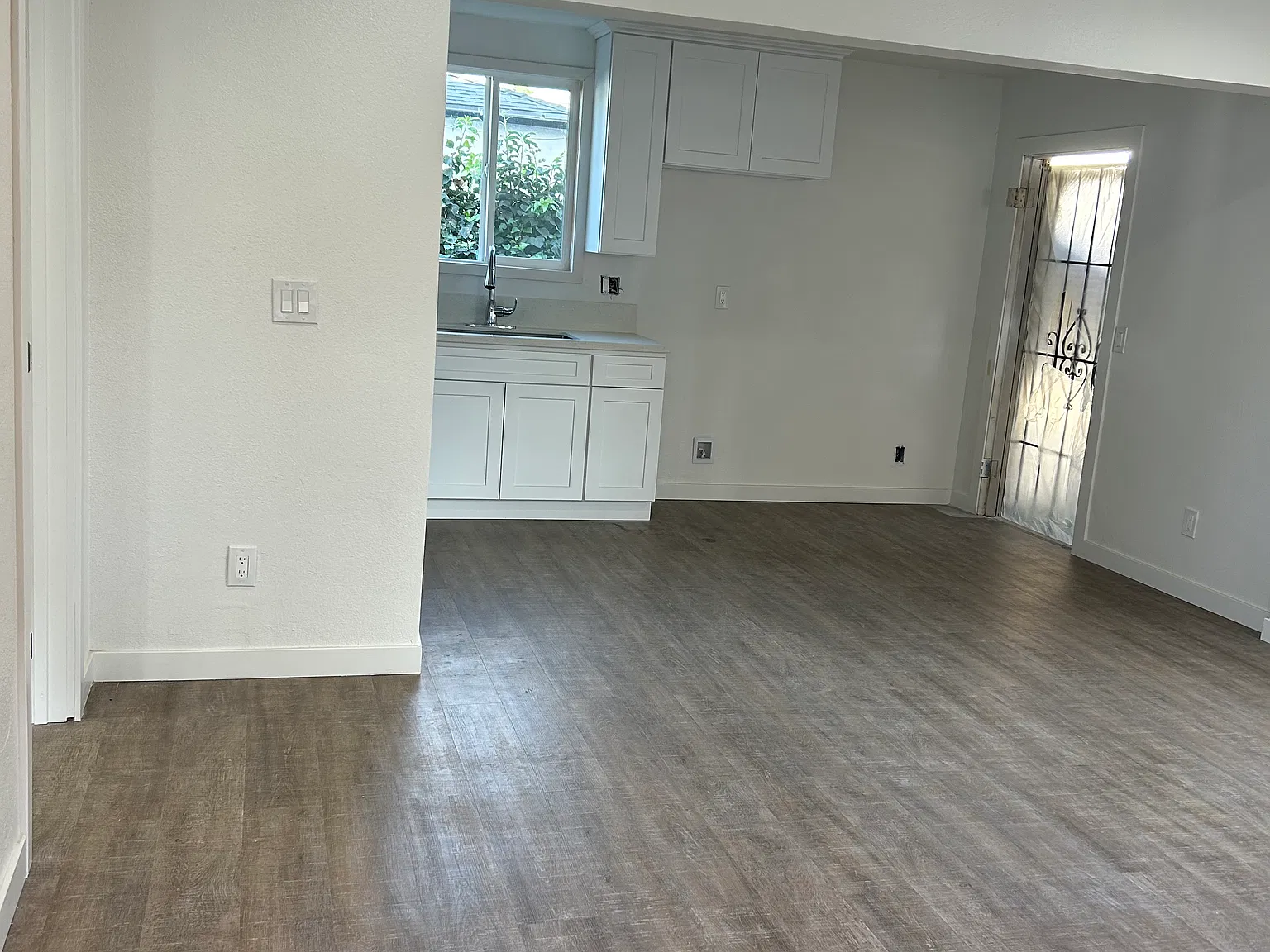 1 bed, 550 sqft, $2,200 — Photo 1