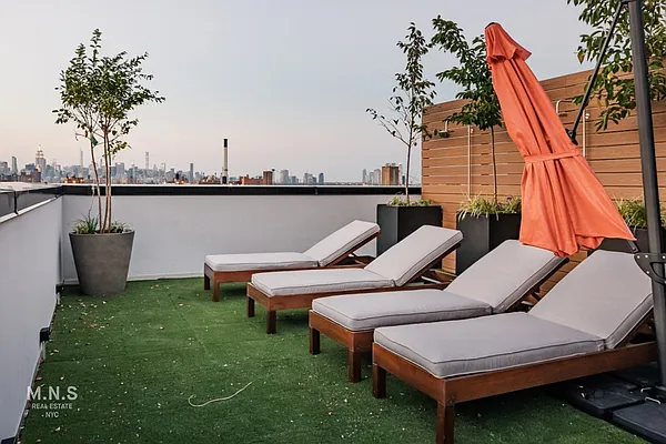 Rented by MNS | media 48