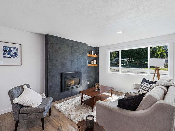 4th image of 13449 8th Ave S