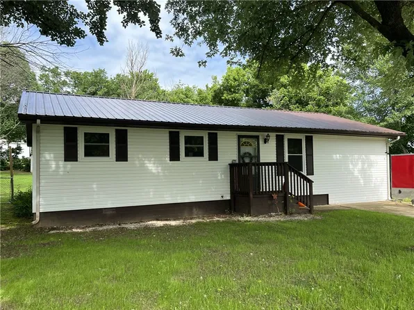 79 Meadow Ln, Western Grove, AR 72685