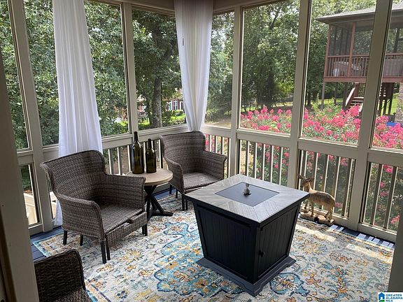 5th image of 713 Lake Crest Dr