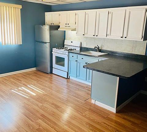 3rd image of 1117 McKean St Floor 1