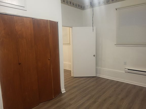 4th image of 3616 Hemlock Ave #B