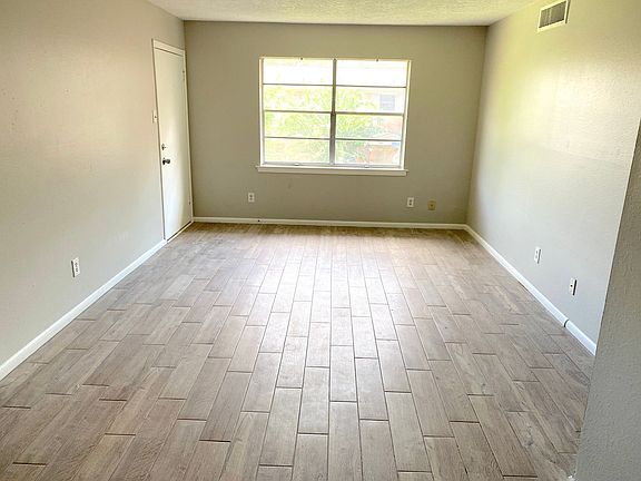 2nd image of 1230 Shadowdale Dr APT 8