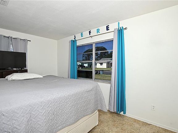 3rd image of 119 San Blas Ave