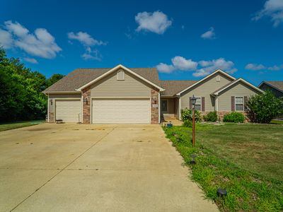 1806 Forsythia St SE, Demotte, IN, 46310