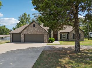 14520 E 460th Rd, Claremore, OK 74017