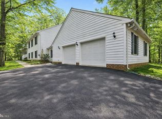 1645 Timber Summit Dr, Westminster, MD 21157