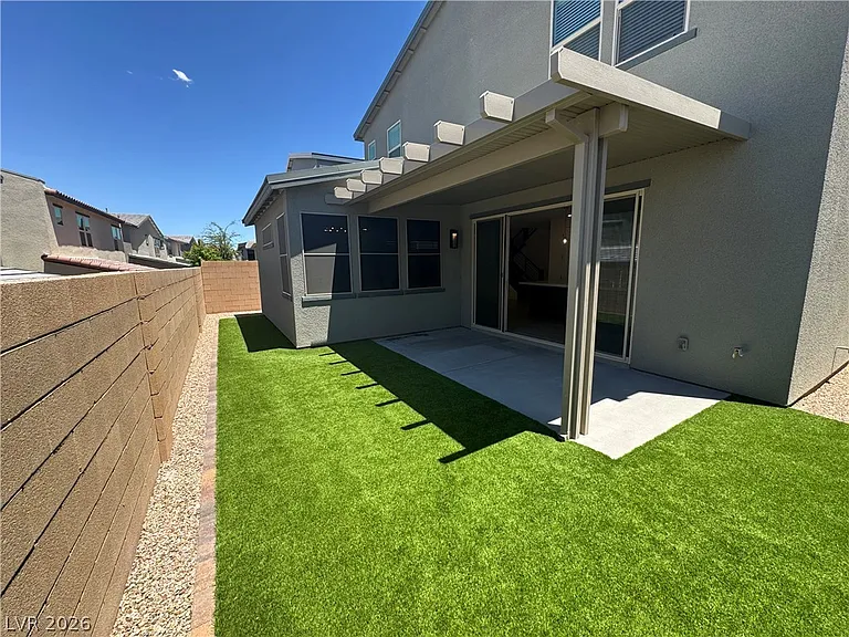 3262 Fountaintree Ave — Photo 22