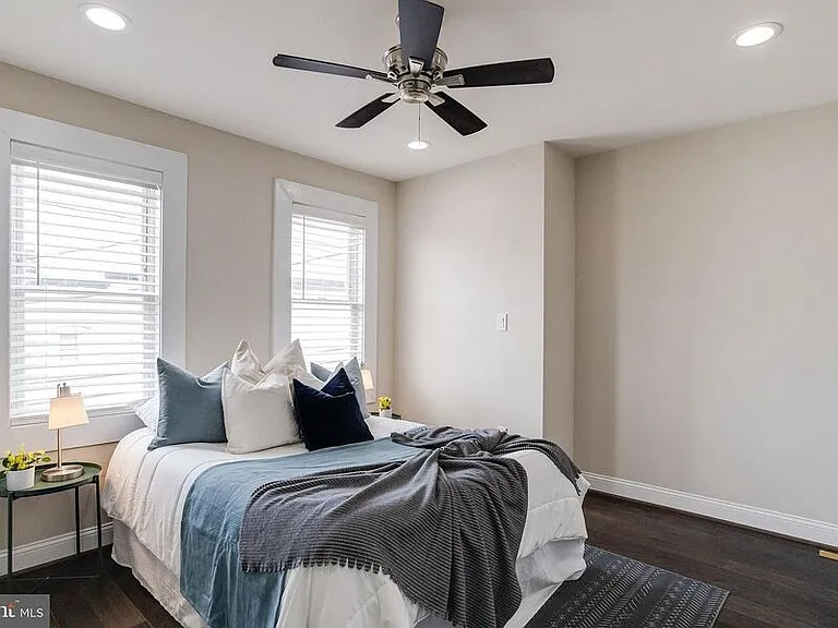 442 N Linwood Ave — Photo 19