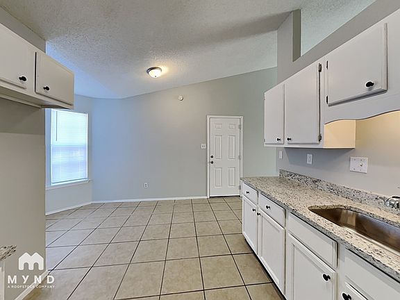 3rd image of 4303 Appian Dr