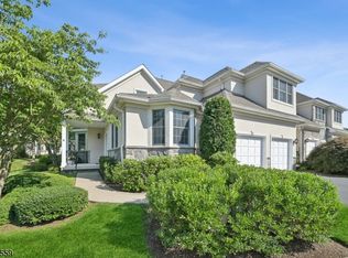 27 Benedict Cres, Basking Ridge, NJ 07920
