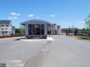 2215 Oberlin Dr, Woodbridge, VA 22191