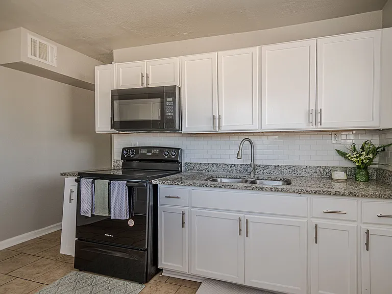 2323 Arbor Pl #3 — Photo 8
