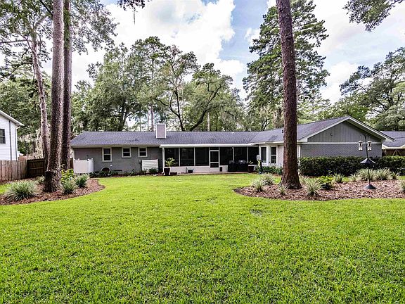 5th image of 1106 Lothian Dr