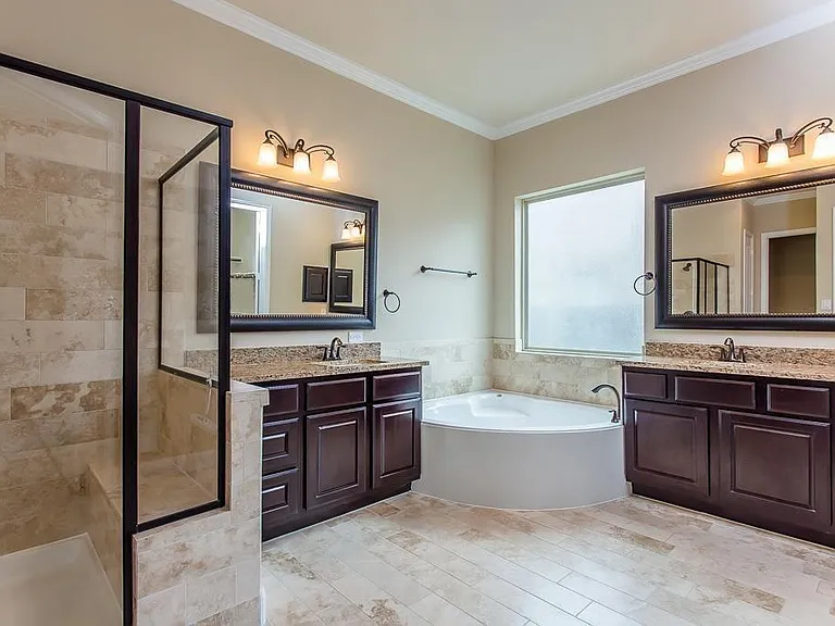 122 Colton Ct — Photo 9