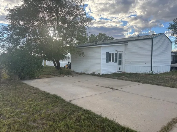 2408 E Maryland Ln, Laurel, MT 59044