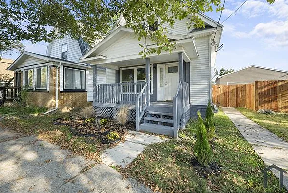 2 bed, 1159 sqft, $1,200 — Photo 2