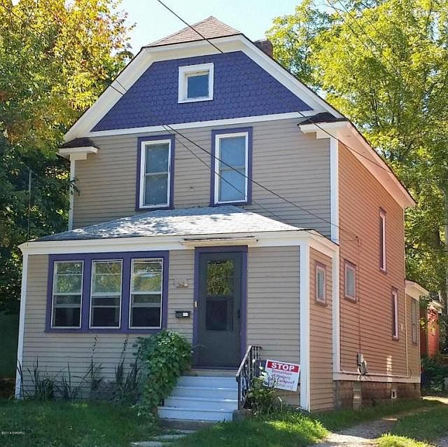 1st image of 1010 Newton Ct