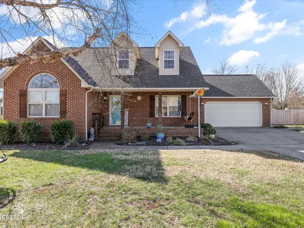 1057 Summerfield Dr, Maryville, TN 37801